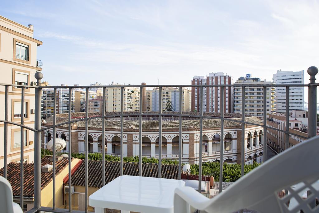 Hotel Eliseos Málaga Exterior foto
